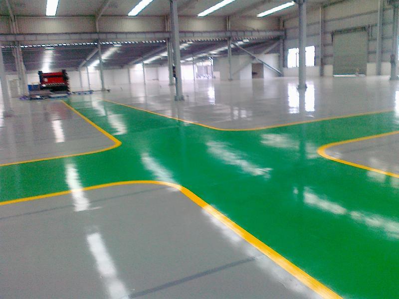 環(huán)氧地坪漆,滄晟地坪漆廠家解析環(huán)氧地坪養(yǎng)護(hù)有哪些方法使地面常如新？