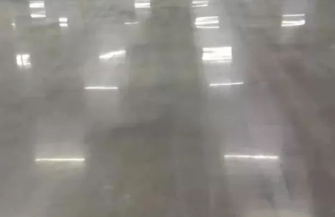 鋼化地坪有什么特點？鋼化地坪應(yīng)用領(lǐng)域有哪些？